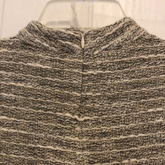 Zara bell sleeve top✨ - Picture 4 of 8